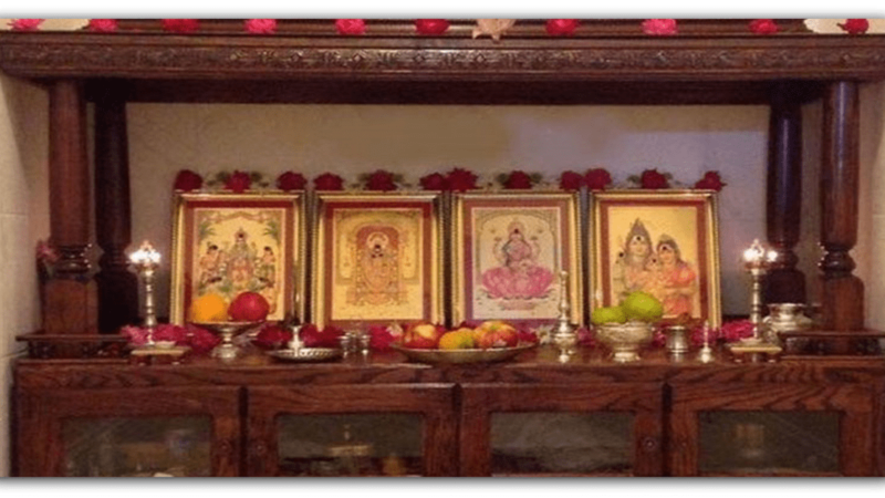 Vastu Shastra : આ દિવસે ખાસ કરોતમારા ઘરના મંદિરની સફાઇ અવશ્ય થશે ધનલાભ …